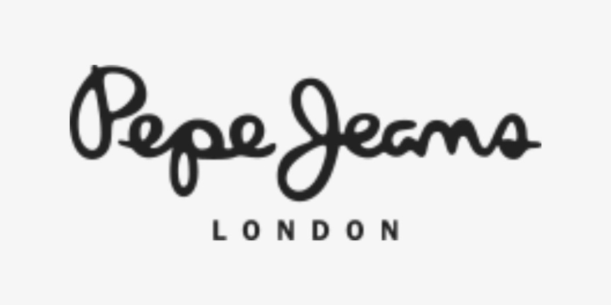 Find Classic & Modern T-shirts at Pepe Jeans India – Shop Today!