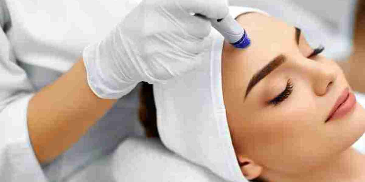 From Acne to Anti-Aging: Best Dermatology Clinic in Riyadh to Meet Your Needs