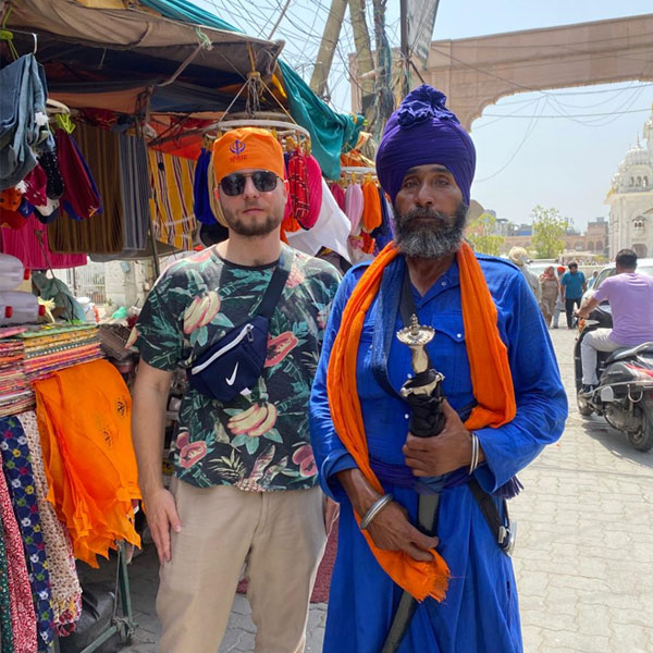 Golden Temple Guided Tour - Walk and Explore