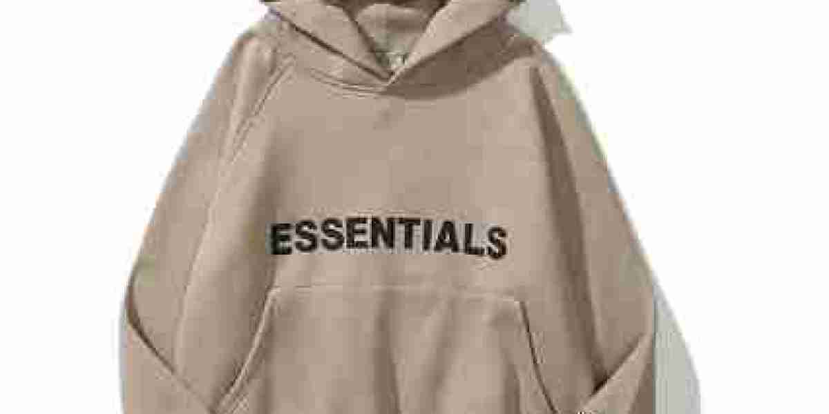 essentials hoodie canada Streetwear’s Must-Have Pieces