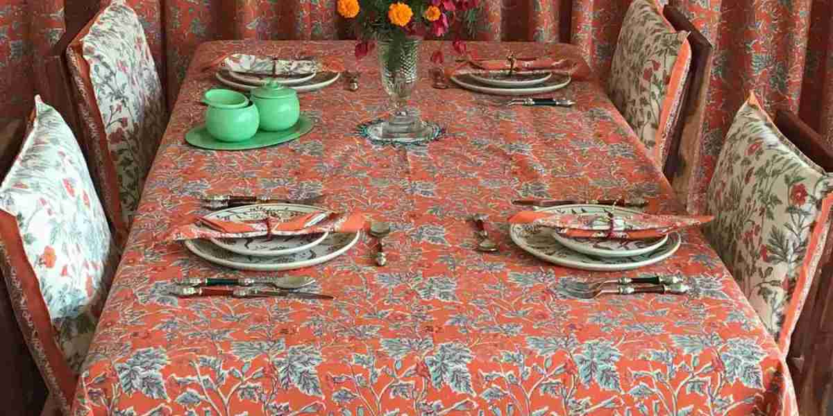 A Guide to Tablecloth Sizing