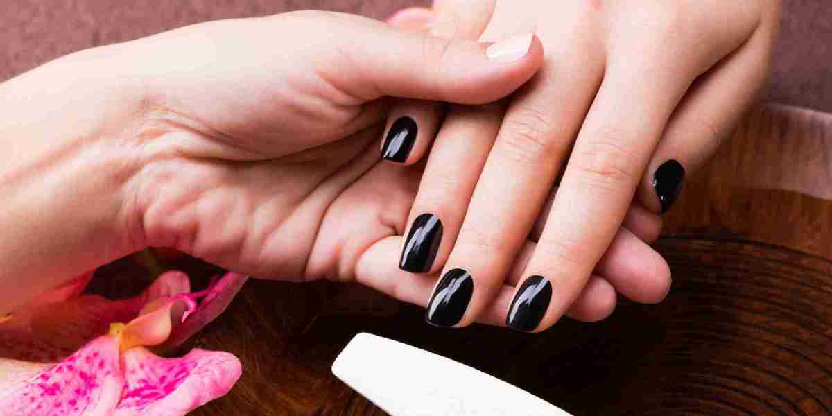 How to Achieve the Perfect Nail Aesthetic: A Step-by-Step Guide