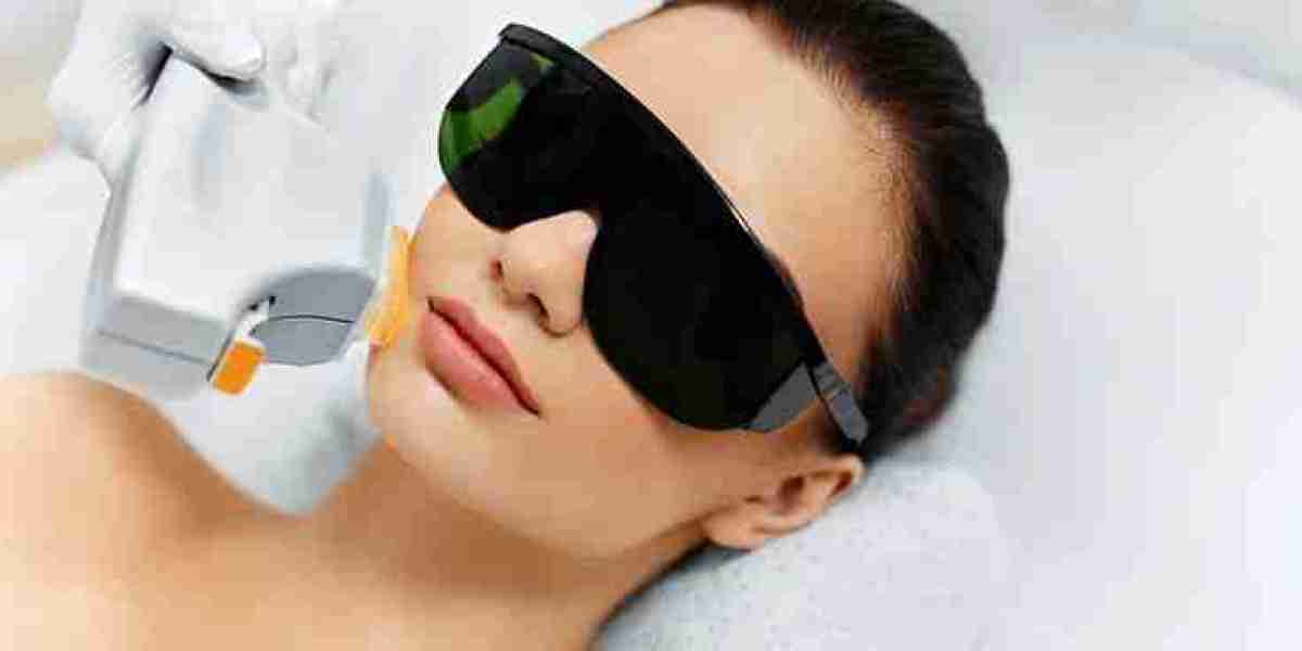 Understanding the Side Effects of Laser Skin Tightening in Islamabad