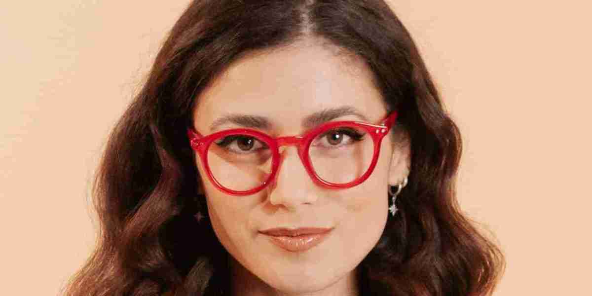 Red Glasses: The Bold Eyewear Trend You Need to Try