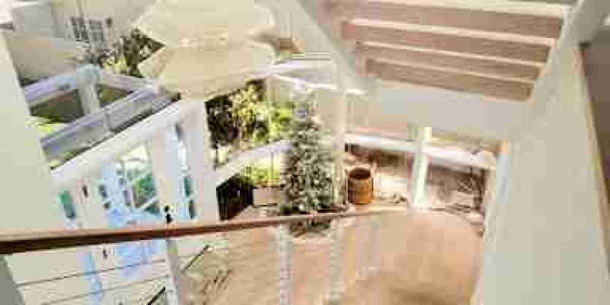 Why Are Metal Outdoor Stair Railings the Best Choice for Safety?